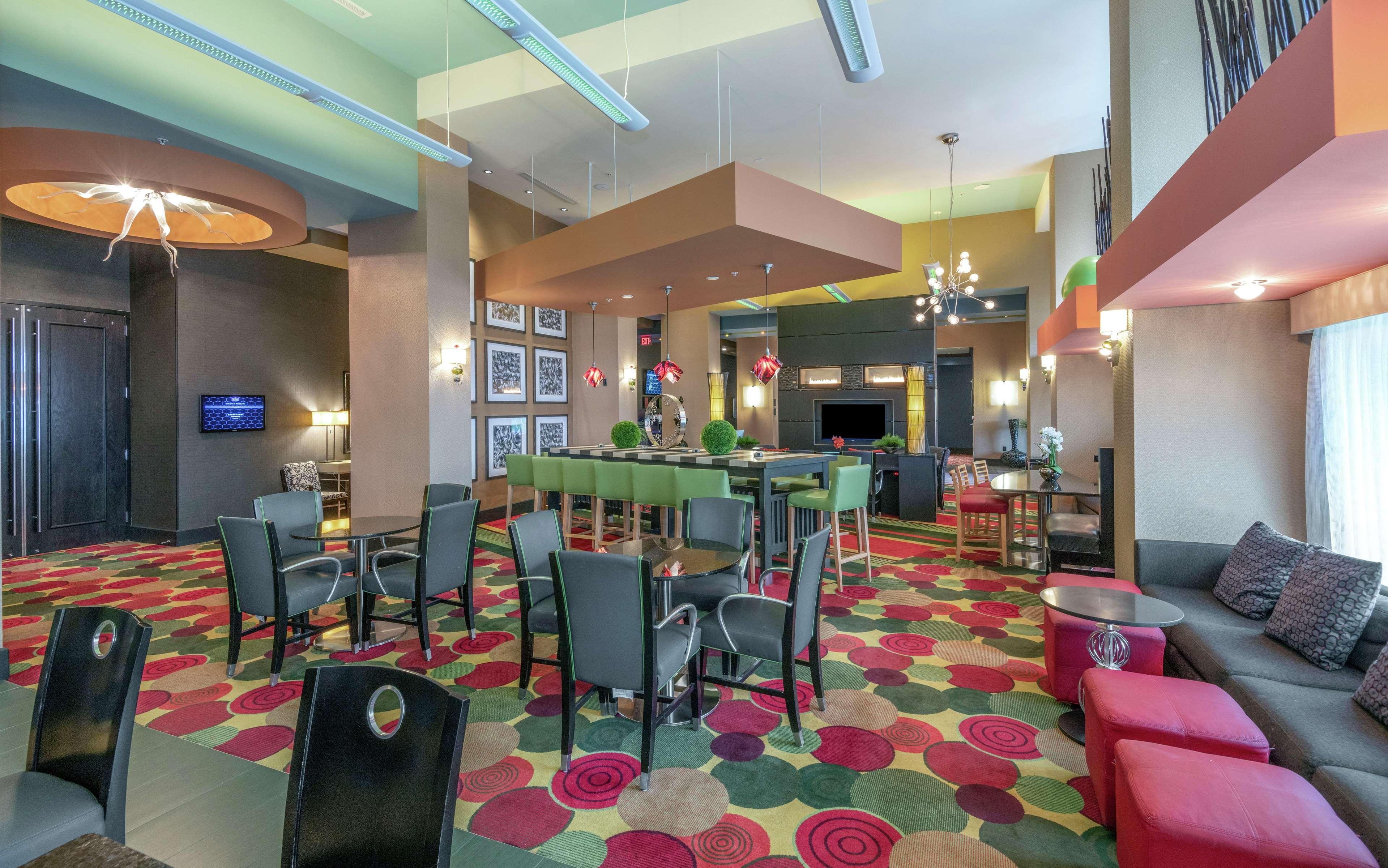 Hampton Inn & Suites Crabtree Raleigh Exterior foto
